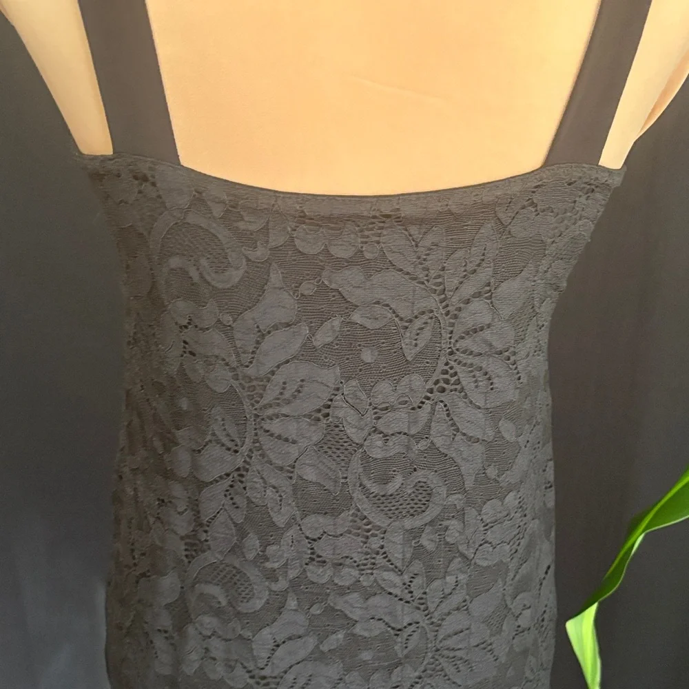 Sympli Black Lace Tank Top - Picture 4 of 7